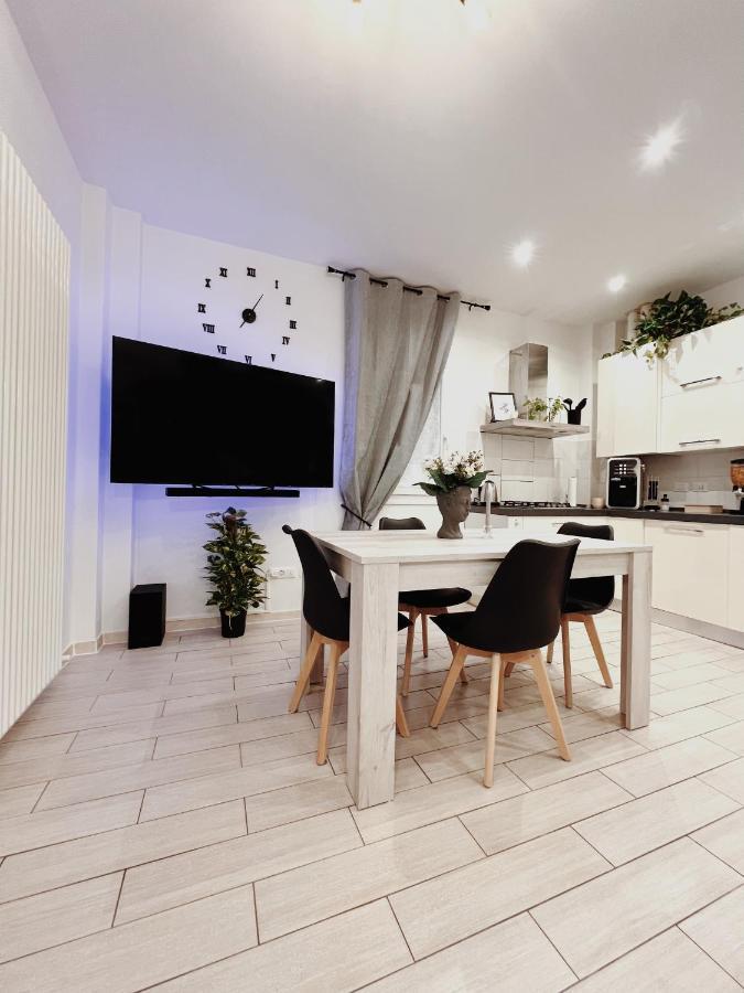 بولونيا Futura Suite Apartment المظهر الخارجي الصورة