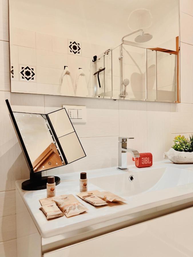 بولونيا Futura Suite Apartment المظهر الخارجي الصورة